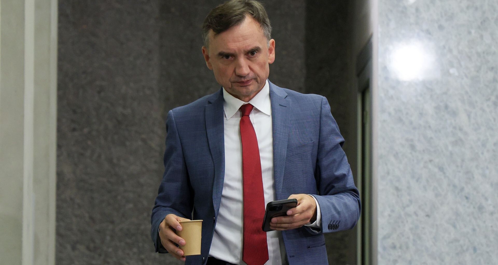 Nauczycielka z gruźlicą. Sanepid identyfikuje narażonych, decyzje podejmą lekarze