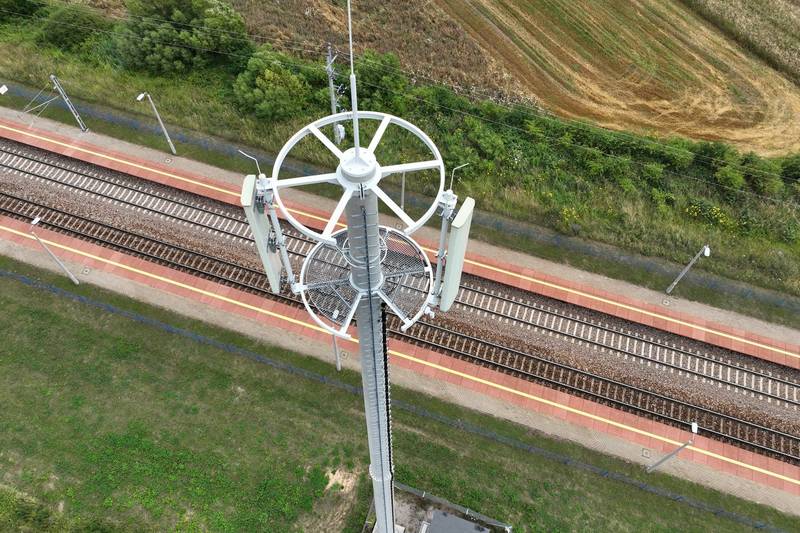 Rusza operacyjne wdrożenie GSM-R na polskiej sieci kolejowej