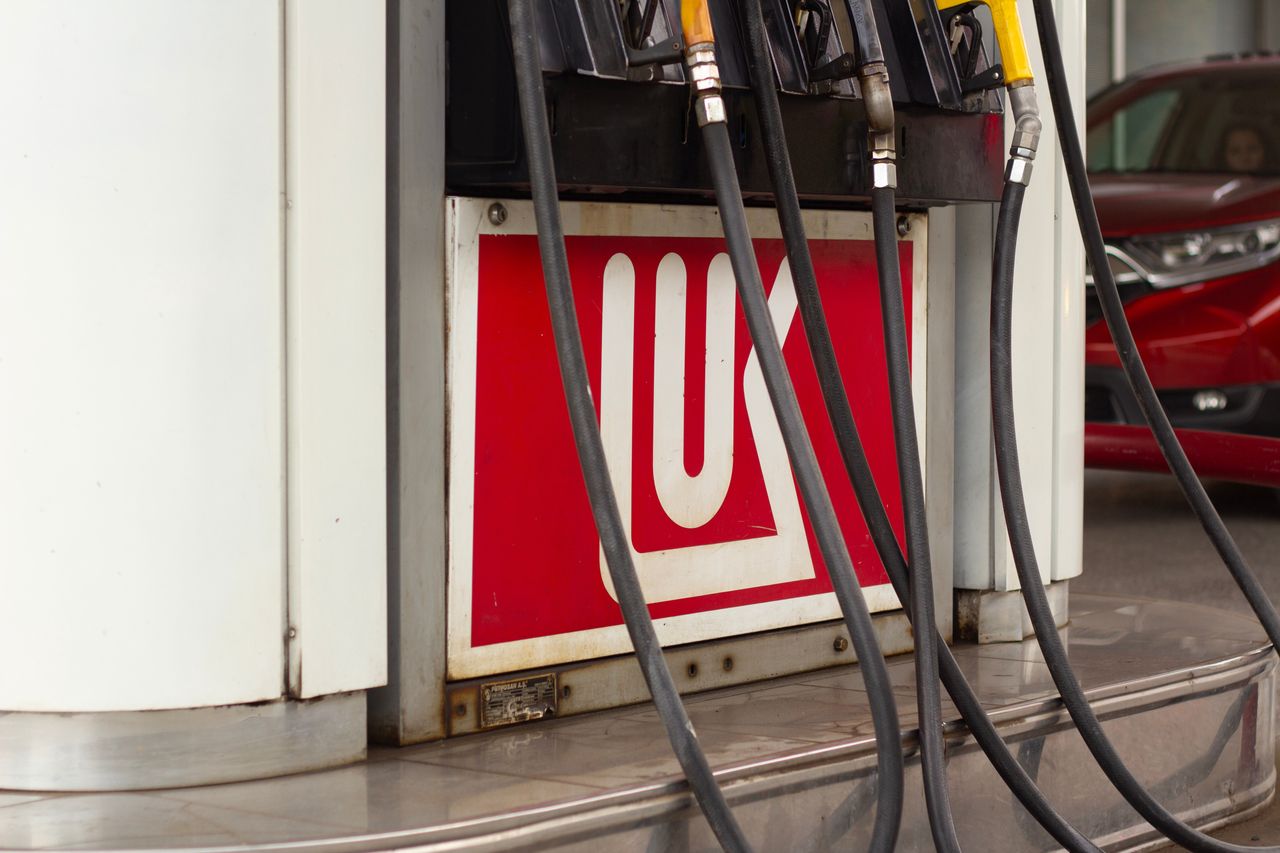 Tak Łukoil chce sprzedać zagraniczne aktywa. Jeden sposób na sukces