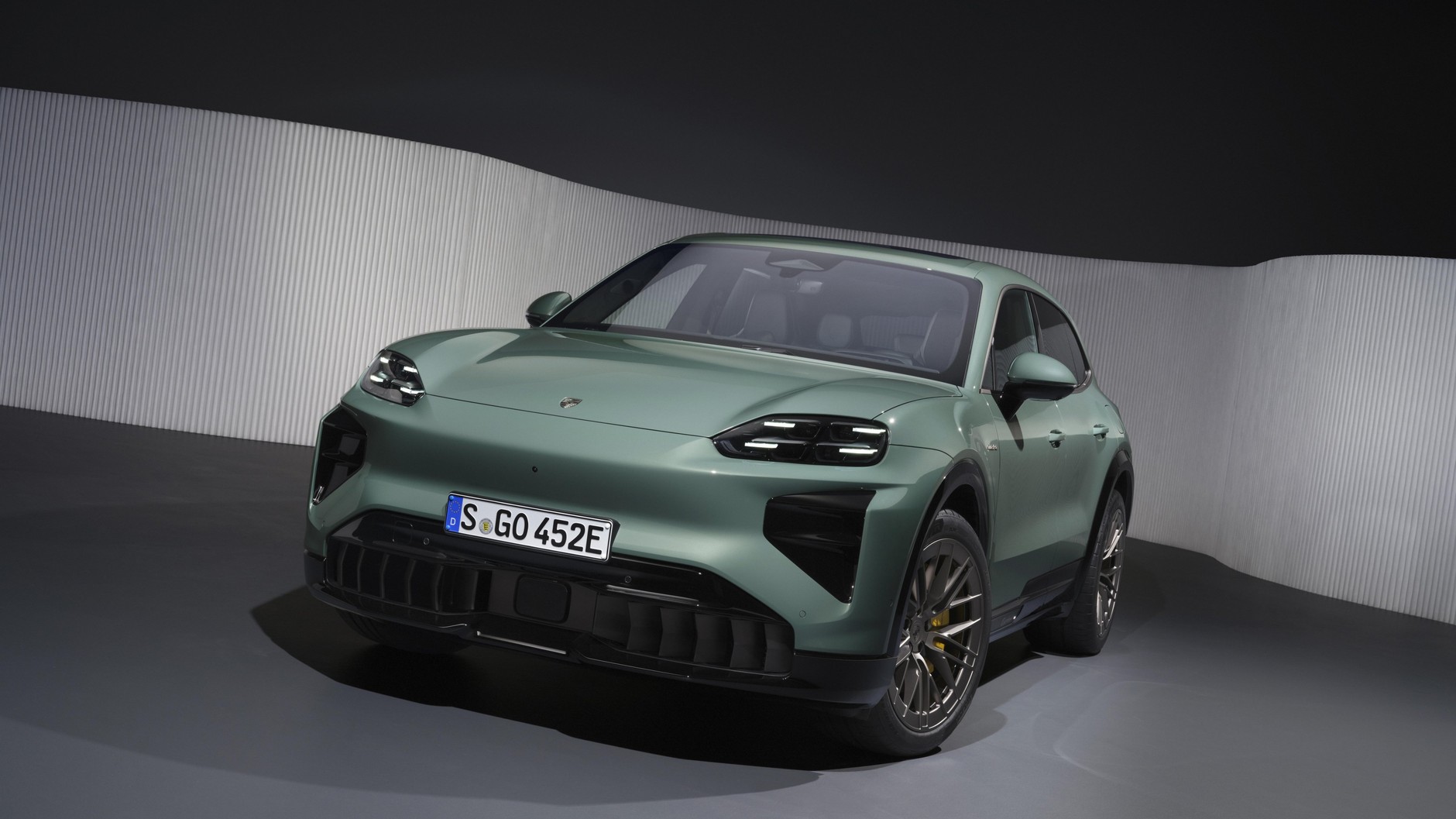 Porsche Cayenne Turbo Electric 2025