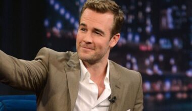 Sypiał z mężczyznami. Charlie Sheen mówi otwarcie o swoich doświadczeniach