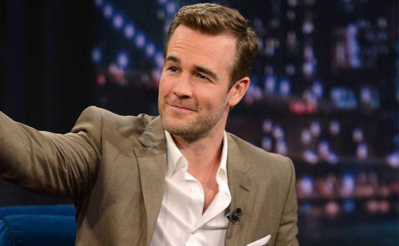 Sypiał z mężczyznami. Charlie Sheen mówi otwarcie o swoich doświadczeniach