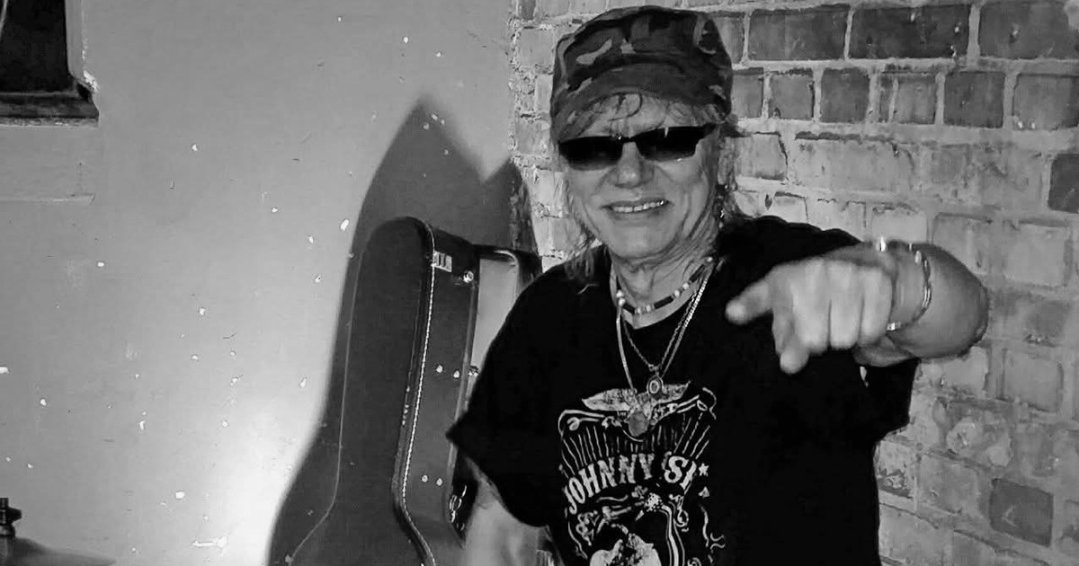 Nie żyje Janusz Staszek. Legendarny perkusista przegrał walkę z chorobą