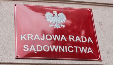 "Skandaliczny". Ostre słowa wicepremiera o wpisie Jad Waszem