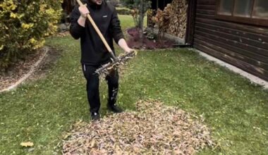 Daniel Martyniuk chwycił za grabie, a w przerwie od pracy znalazł czas na rodzinne selfie. Mąż i tata na medal? (FOTO)