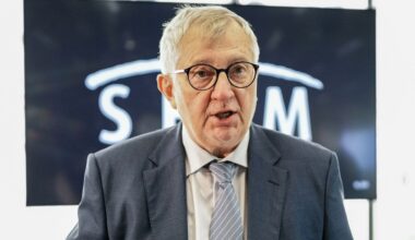 Poranek Wirtualnej Polski. Gościem programu jest Krzysztof Szczucki