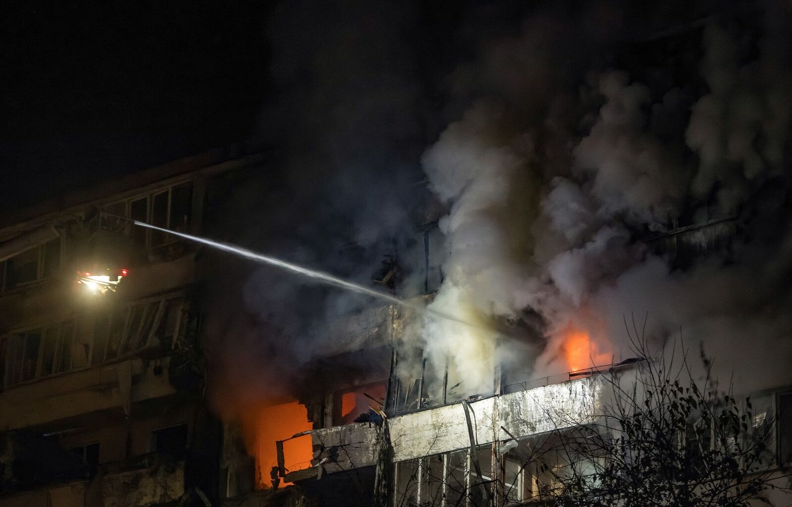 Zawalenie stropu na budowie. Trzy osoby ranne