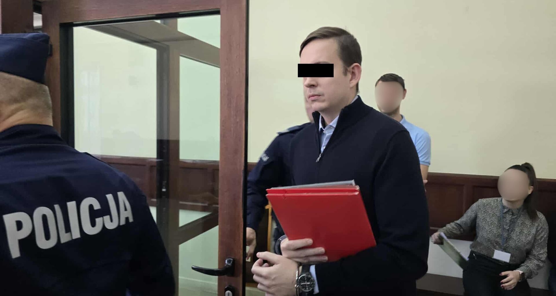 Przepiłowali kraty i weszli na dach. Próba ucieczki z aresztu w Lublinie