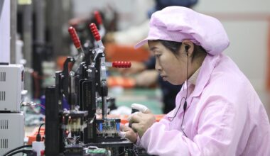 Rosja rzuca rezerwy do ochrony rafinerii. Ukraińskie ataki coraz dotkliwsze