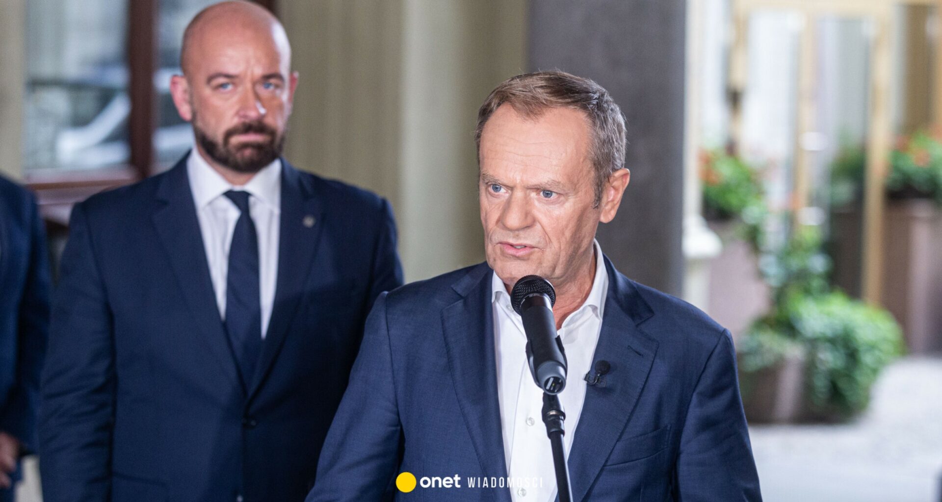 Ciemne chmury nad Jackiem Sutrykiem. Donald Tusk przed trudną decyzją