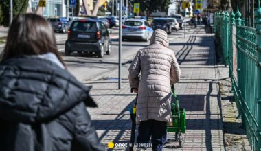 Demograf zbadał ucieczki młodych Polaków. Te powiaty tracą ich najwięcej