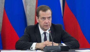 Miedwiediew reaguje na słowa Donalda Trumpa. Chodzi o testy jądrowe USA