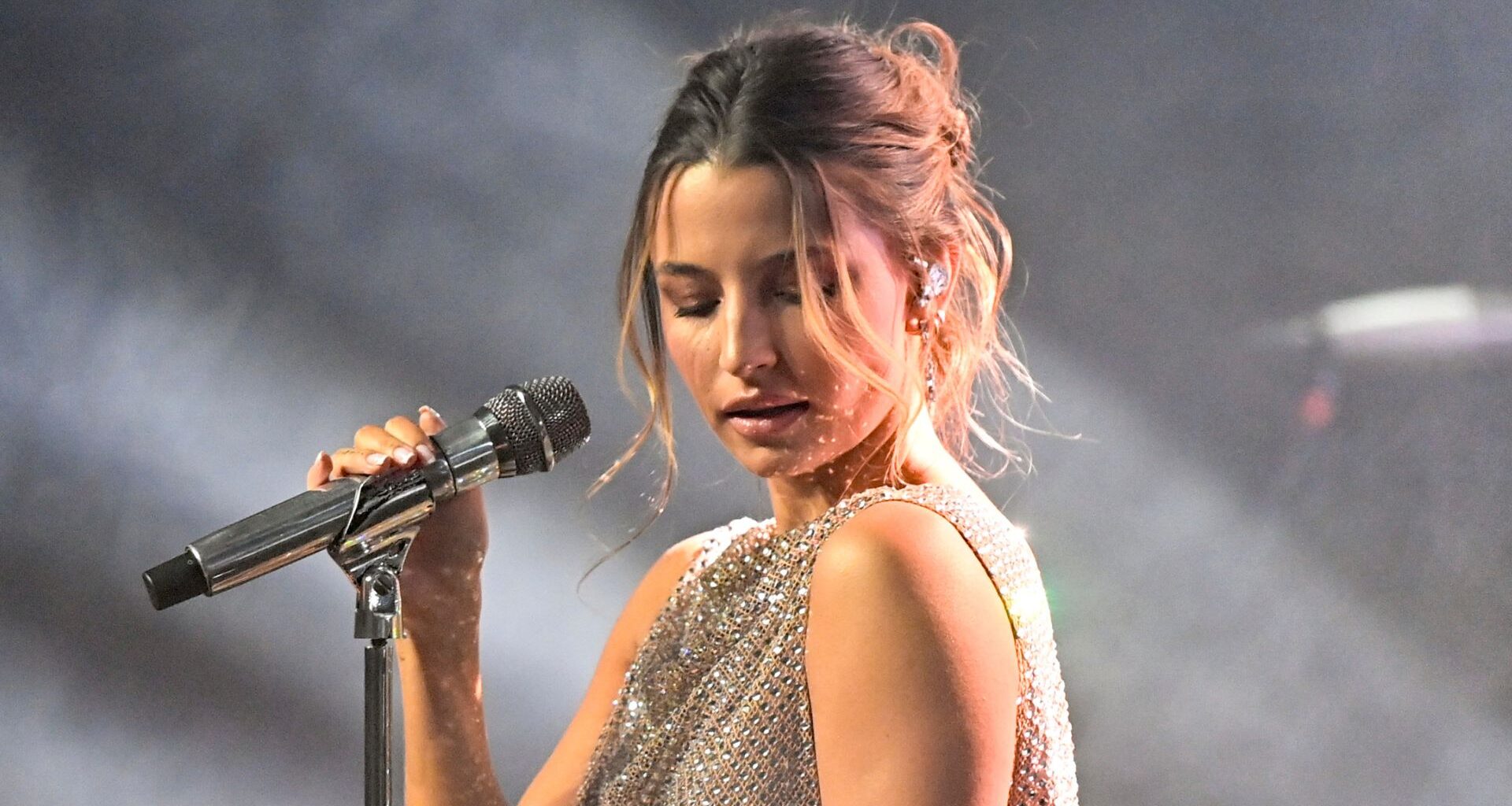 Zapachy, o których marzy każda it girl. Julia Wieniawa wypuściła hit