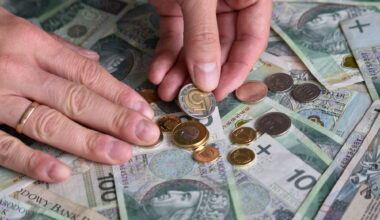 Grudniowe wypłaty emerytur 2025 i waloryzacja 2026? Będą zmiany.