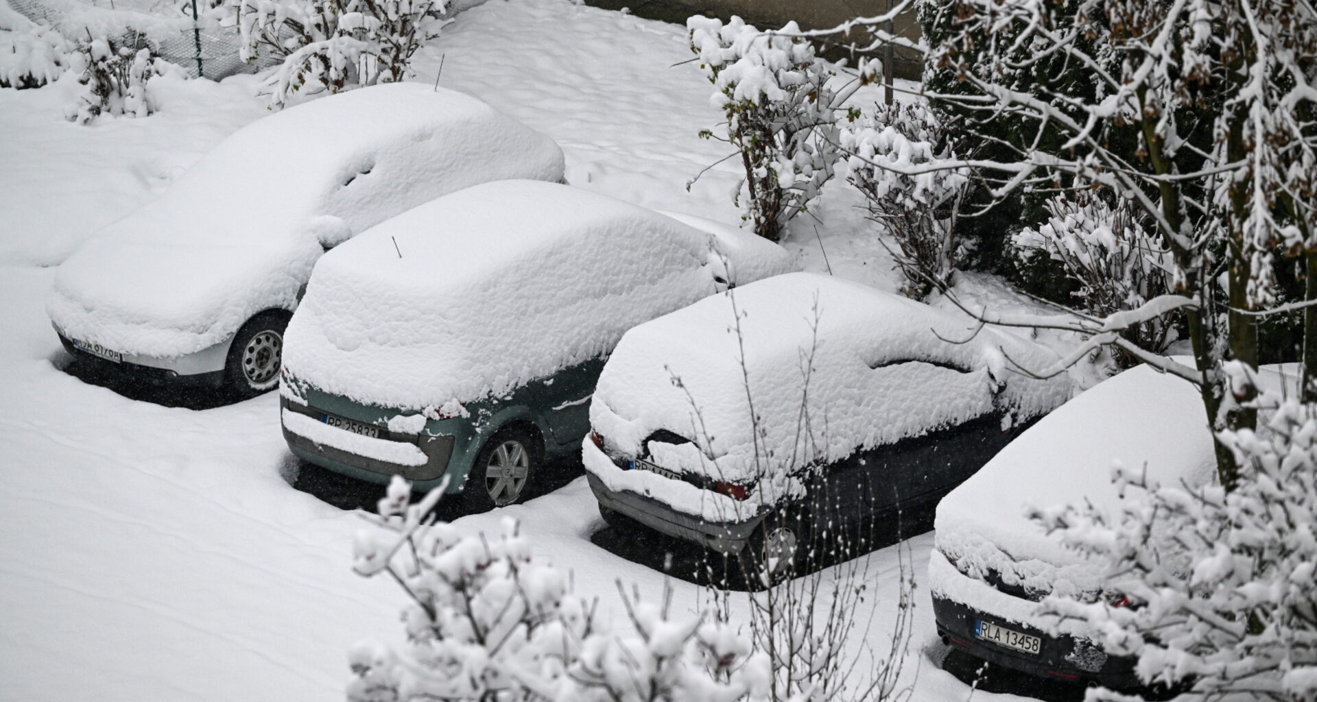 Pogodowy armagedon na południu Polski. Tysiące ludzi bez prądu, ostrzeżenia od IMGW