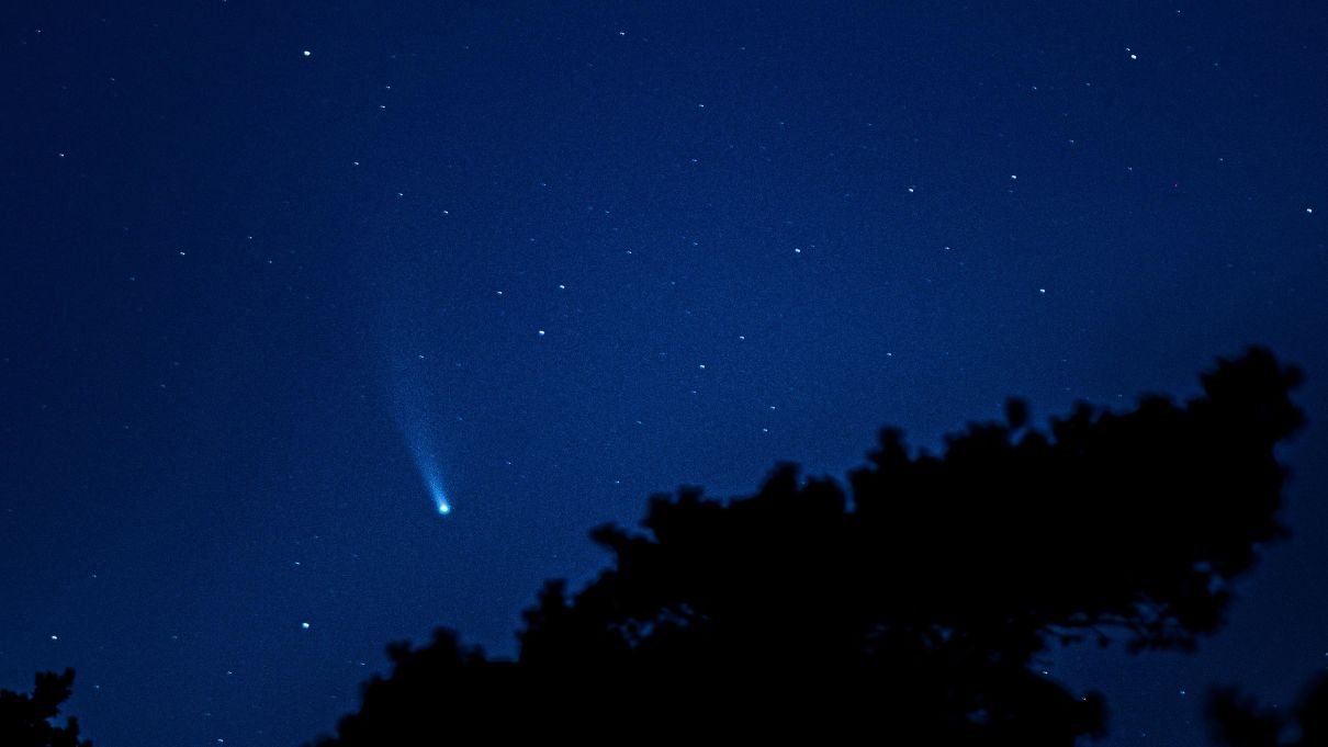 Południowe Taurydy obserwacja rój meteorów listopad Południowe Taurydy mają szczyt 5 listopada