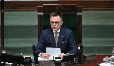 Ostatnia konferencja marszałka Hołowni. "Sędzia, nie napastnik"