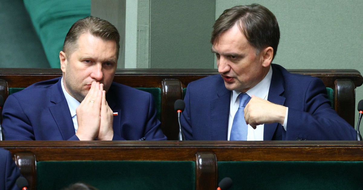 Nowy program PiS. Oni mają wskazać kierunek partii Jarosława Kaczyńskiego
