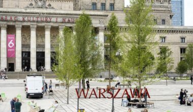 Co się dzieje w parku pod warszawskim Pałacem Kultury i Nauki?