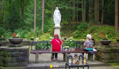 Watykan jasno o Maryi. "Współodkupicielka" i "pośredniczka" zakazane