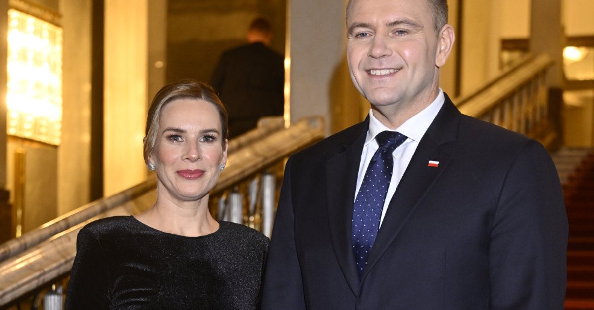 Marta i Karol Nawroccy na 200-leciu Teatru Wielkiego. Pierwsza dama wybrała czerń - Onet