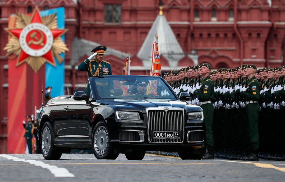 Ówczesny minister obrony Rosji Siergiej Szojgu na paradzie wojskowej z okazji Dnia Zwycięstwa na Placu Czerwonym w Moskwie (9 maja 2024 r.)