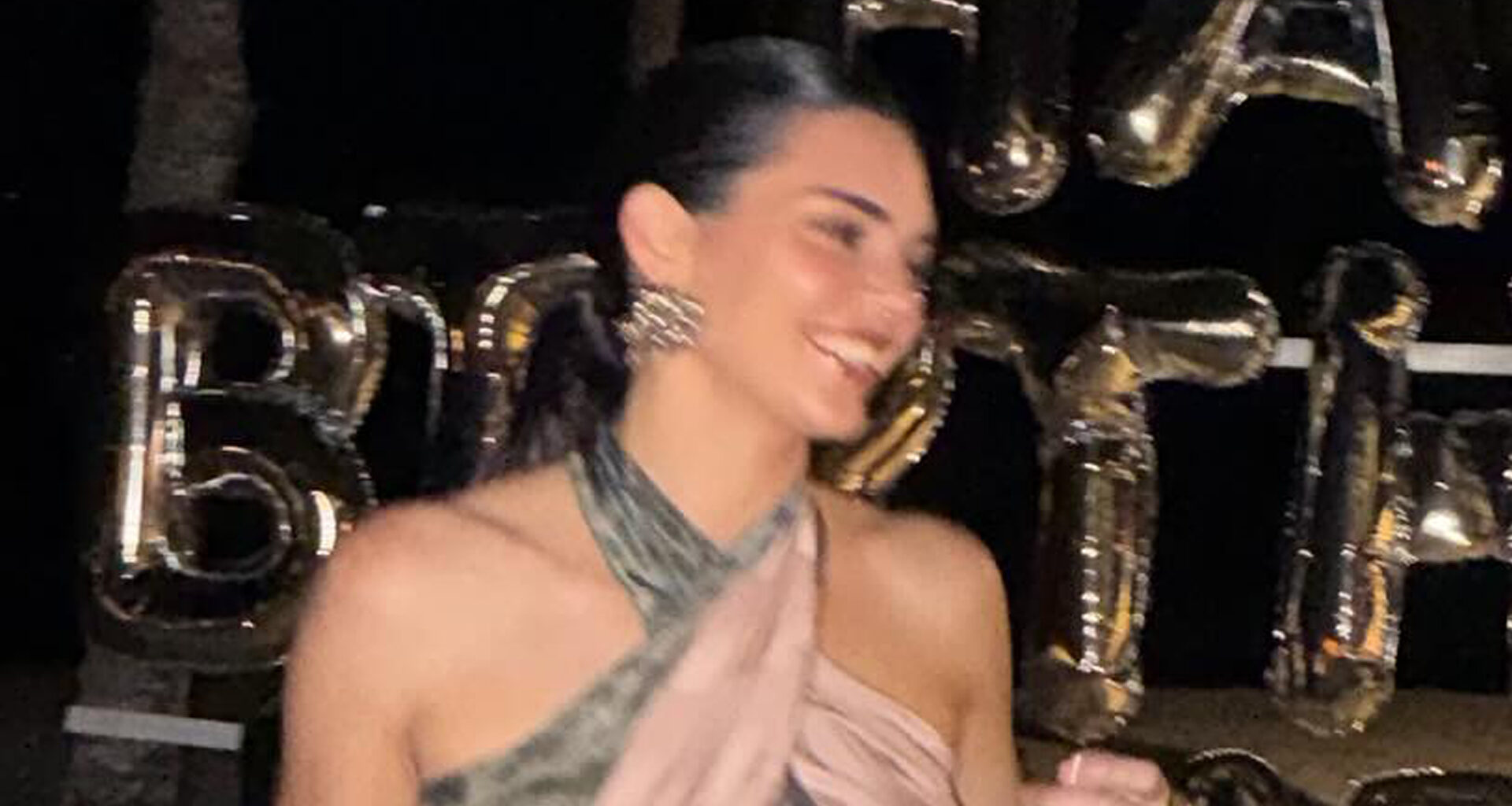 Kendall Jenner świętowała 30. urodziny w tajemnicy: wszystkie szczegóły z prywatnej wyspy