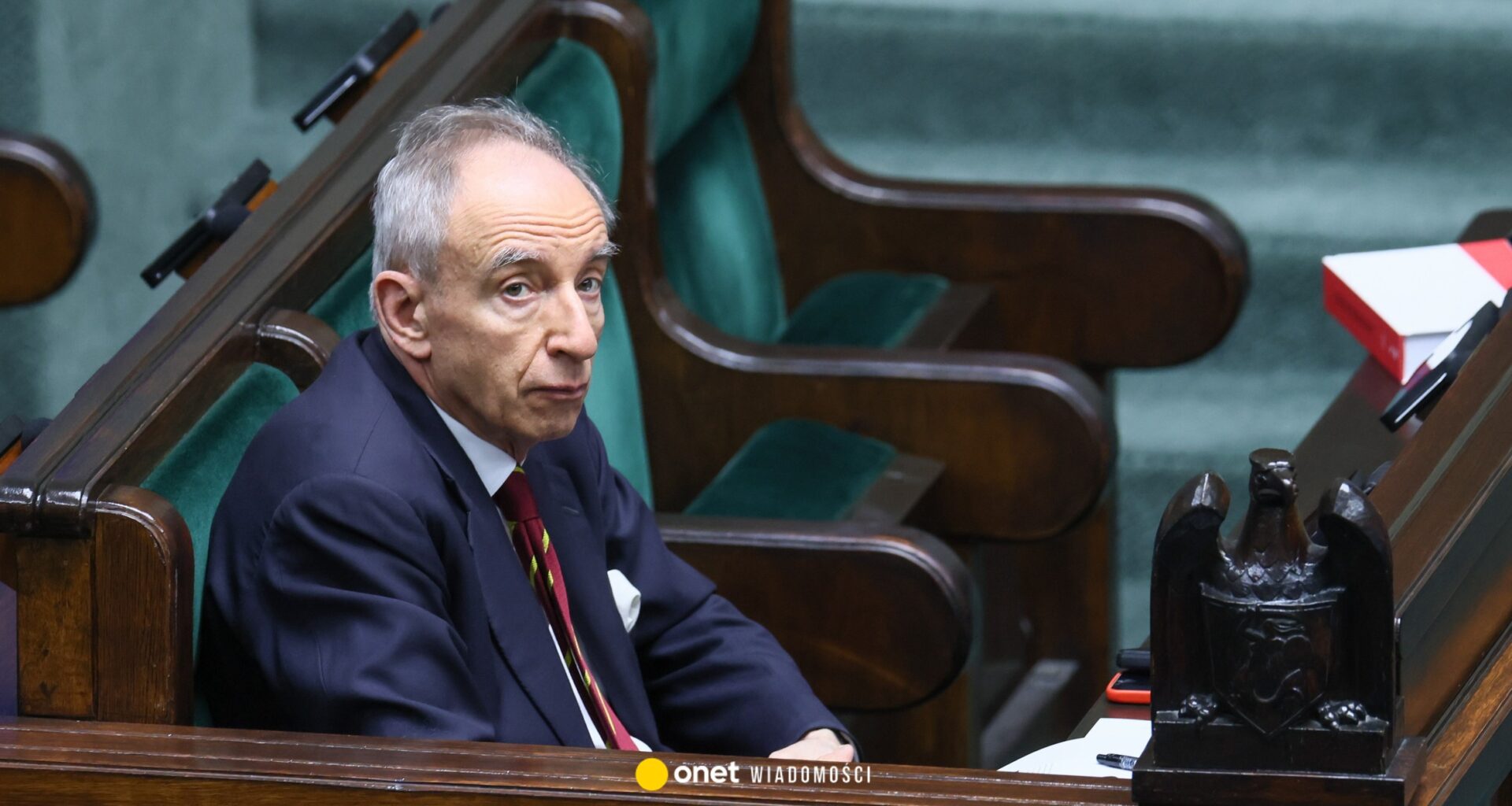 Władysław Teofil Bartoszewski. Sprawa wiceszefa MSZ utknęła. W tle majątek po jego chrzestnym