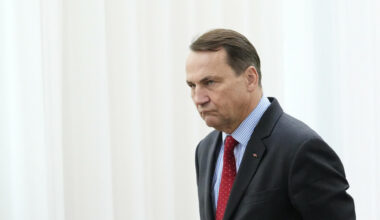 "Sikorski był wstrząśnięty". Lewicka ujawnia kulisy zamkniętego posiedzenia klubu KO