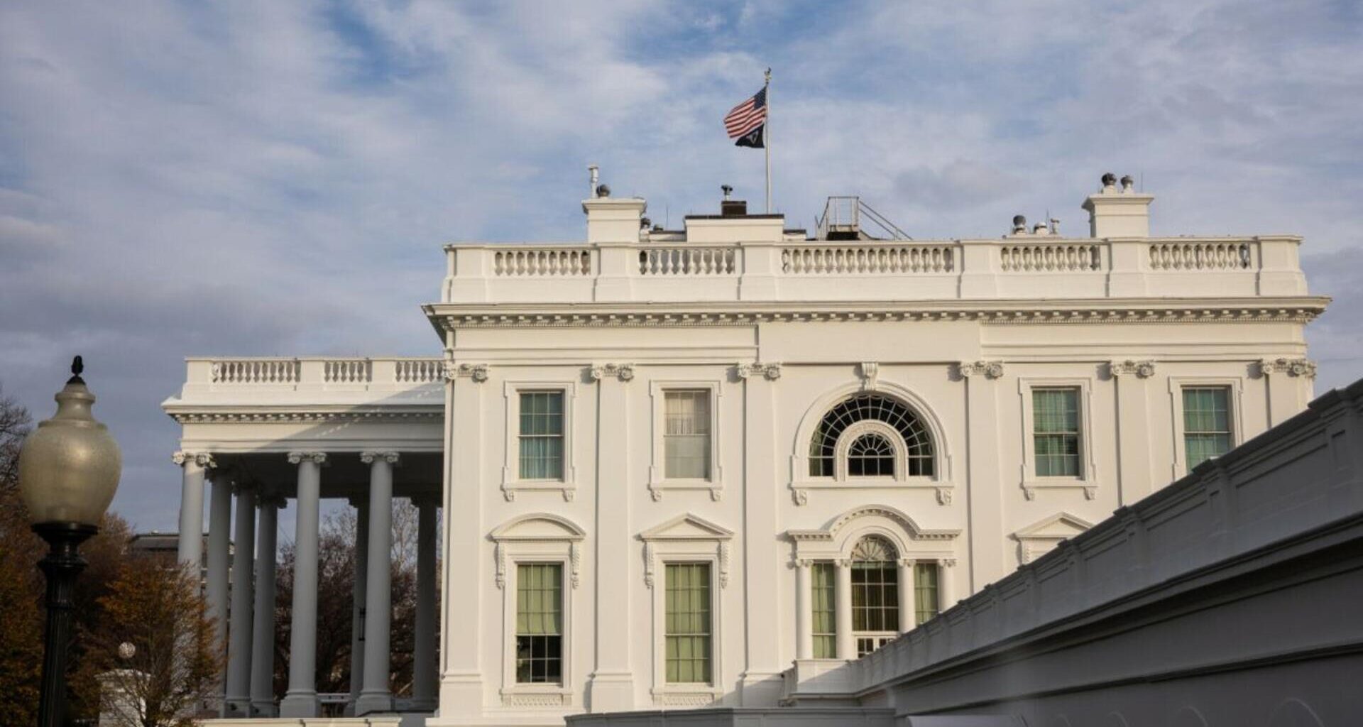 USA. Strzały w pobliżu Białego Domu. Dwaj żołnierze Gwardii Narodowej zostali ranni