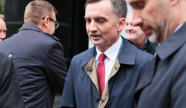 Tak Ziobro może uniknąć aresztu. Senator KO dał mu "sprytną" radę