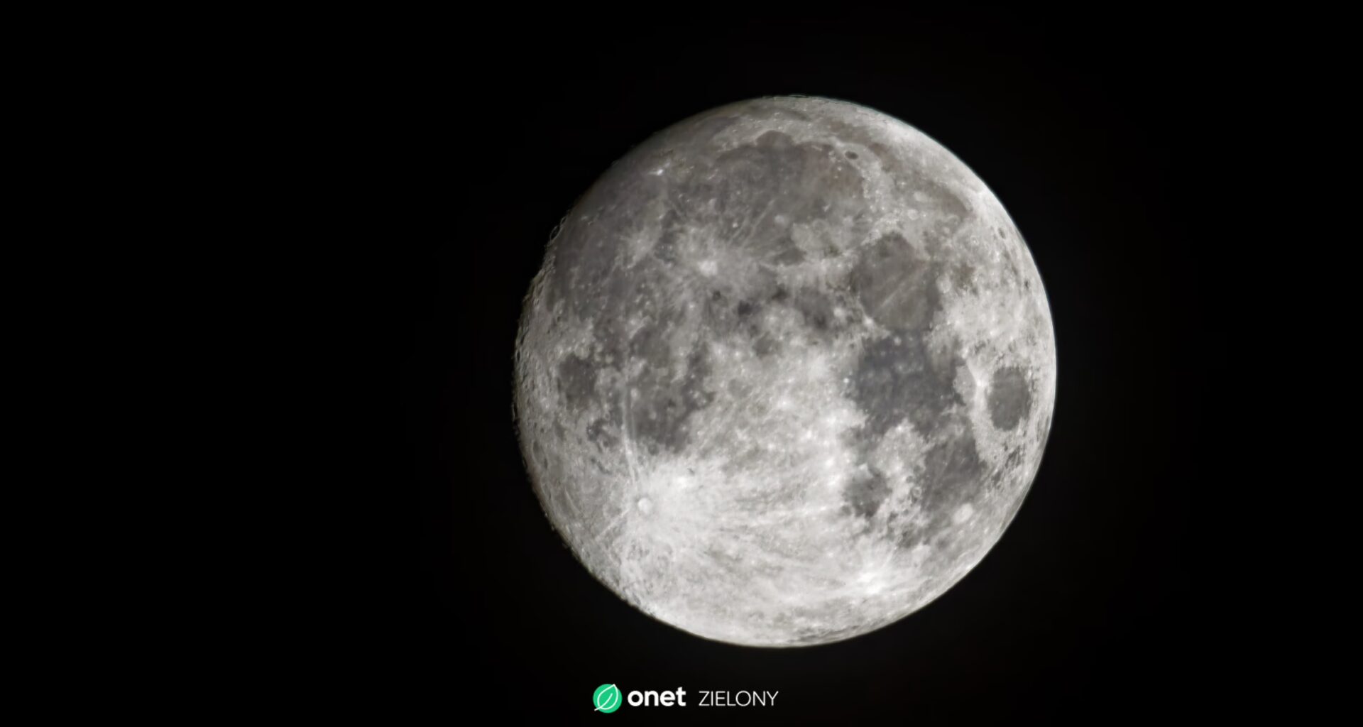 Nadchodzi najjaśniejsza pełnia tego roku. Księżyc będzie o 14 proc. większy