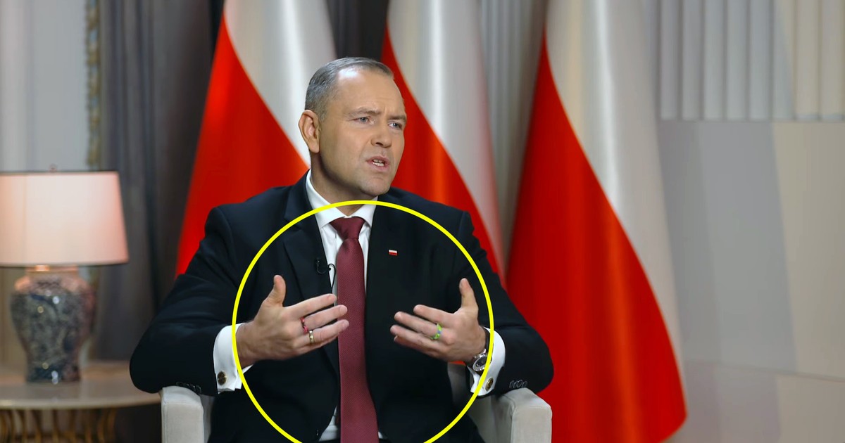 Niecodzienny widok na palcach Nawrockiego. Prezydent zaskoczył historią