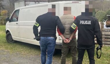 Ściegny. Wstrząsające sceny na ulicy, kierowca zaproponował 16-latce podwózkę, po chwili użył siły