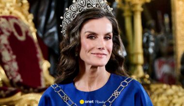 Królowa Letycja sięgnęła po 139-letnią tiarę. Okazją była wizyta sułtana Omanu