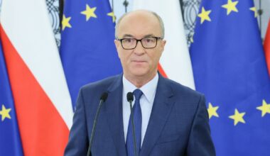 "Szymon, przepraszam". Włodzimierz Czarzasty zwrócił się do Hołowni