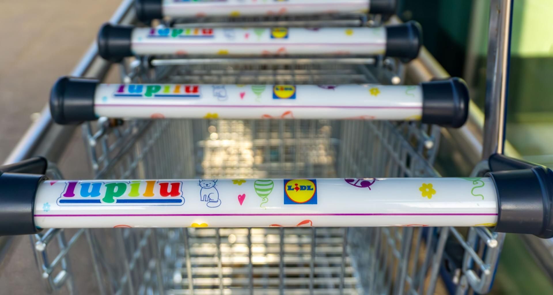 Pracujesz w pozycji siedzącej? Badacze zalecają schemat 30:15, by uniknąć bólu pleców