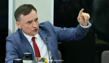 Zbigniew Ziobro krytykuje sędziego, który uchylił wyrok dożywocia. I grozi konsekwencjami