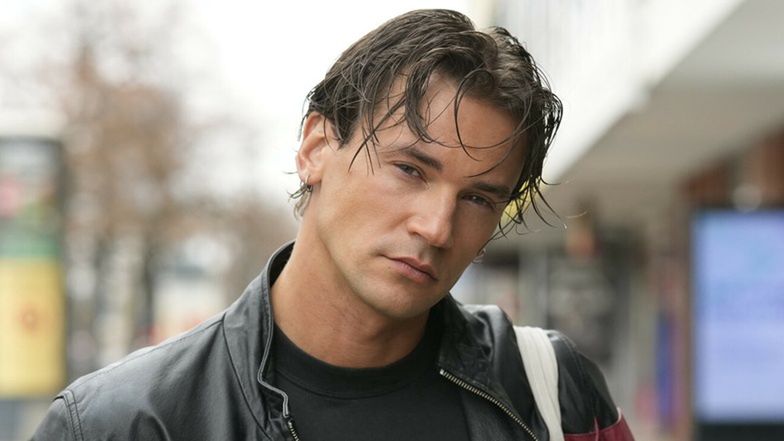 Ukochany Marianny Schreiber ofiarował jej na urodziny naszyjnik Z KRZYŻEM. Fajny podarunek?