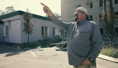 Steven Seagal w służbie Putina. W Polsce jest gwiazdą ramówek. "Pojawił się problem"