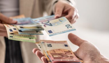 Rząd i wojsko wzywają Polaków do czujności. Udostępnią specjalną aplikację