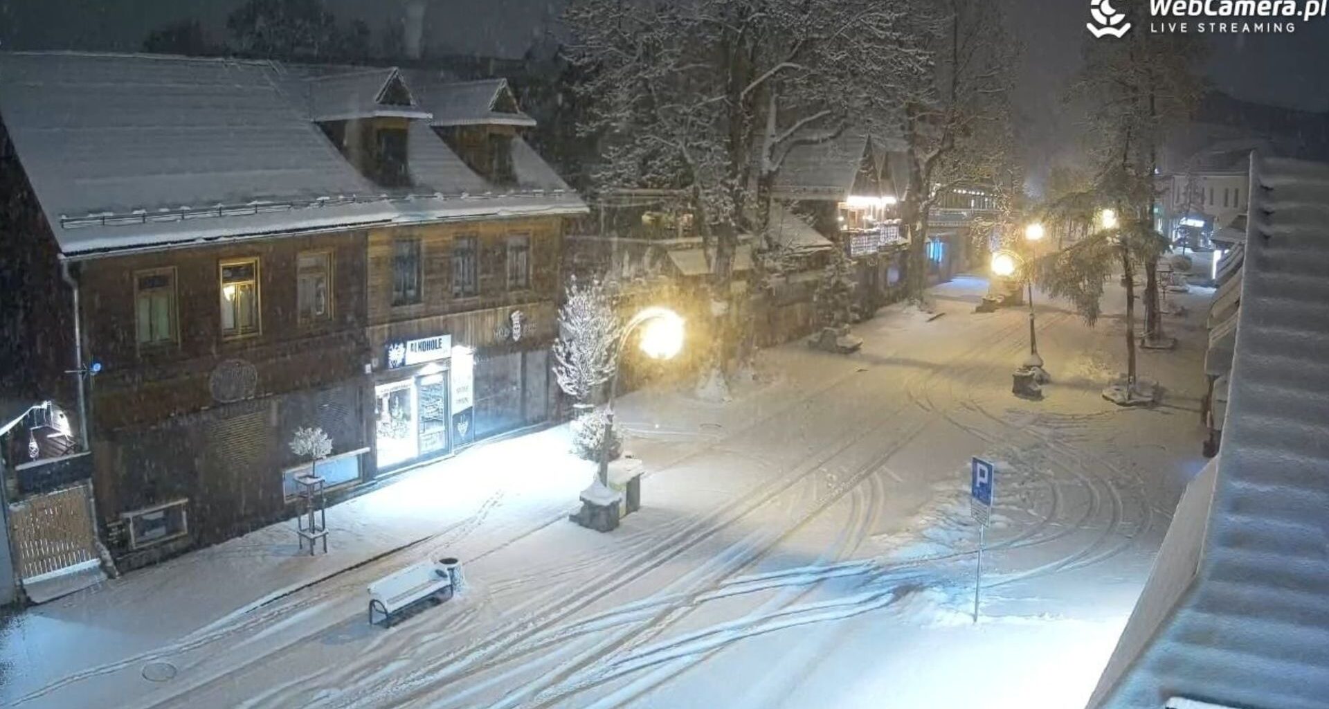 Influencerka wywołała awanturę. Chodzi o dzieci w samolocie