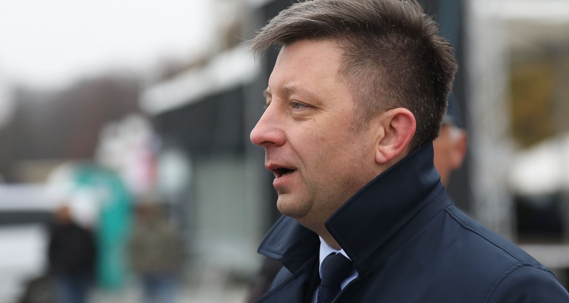 Dywersja na torach. Tusk: ładunek wybuchł pod pociągiem towarowym