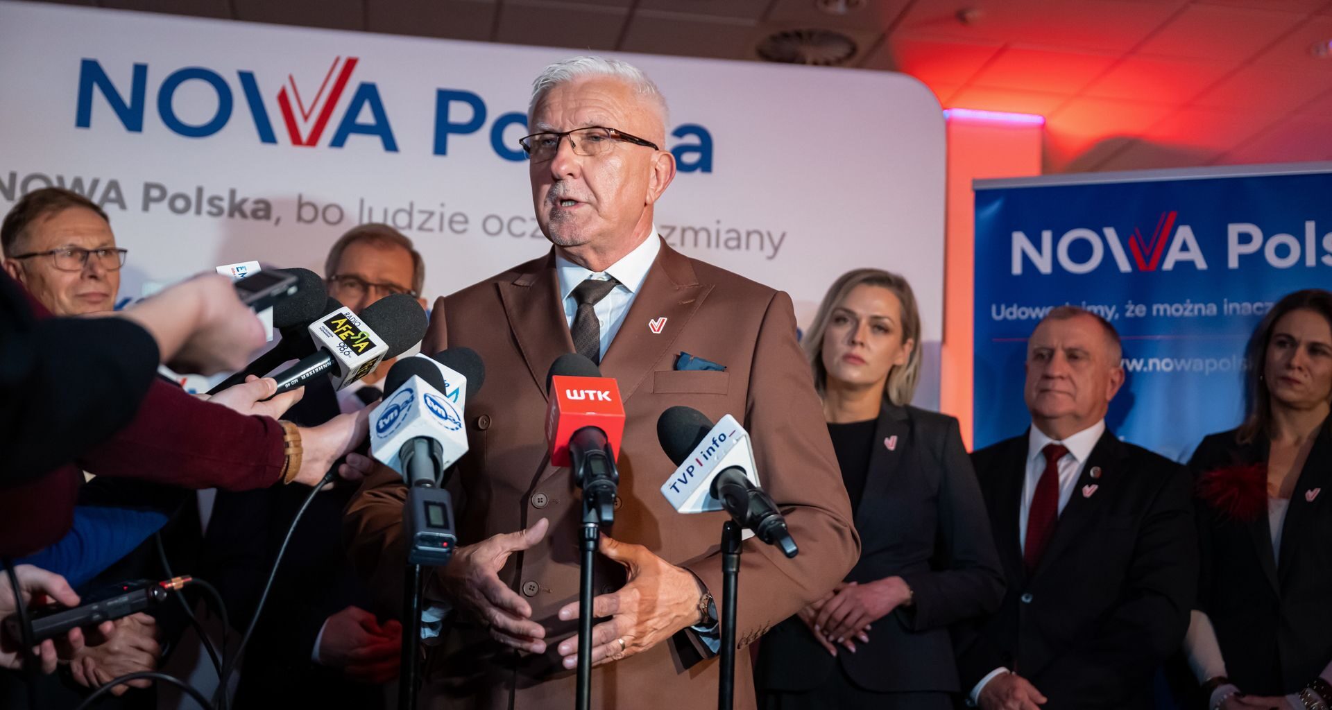 Dramatyczna akcja służb. Wyłowili z wody dwie wędkarki