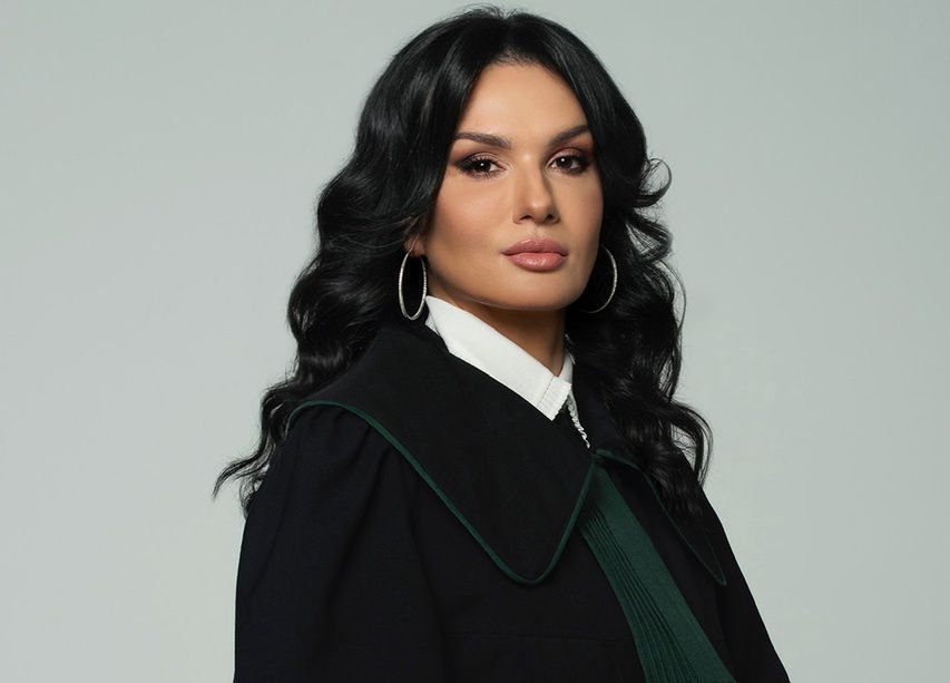 Mrozowską przyłapano z nowym partnerem. Dowiedziała się od córki, że zrobiono im zdjęcia