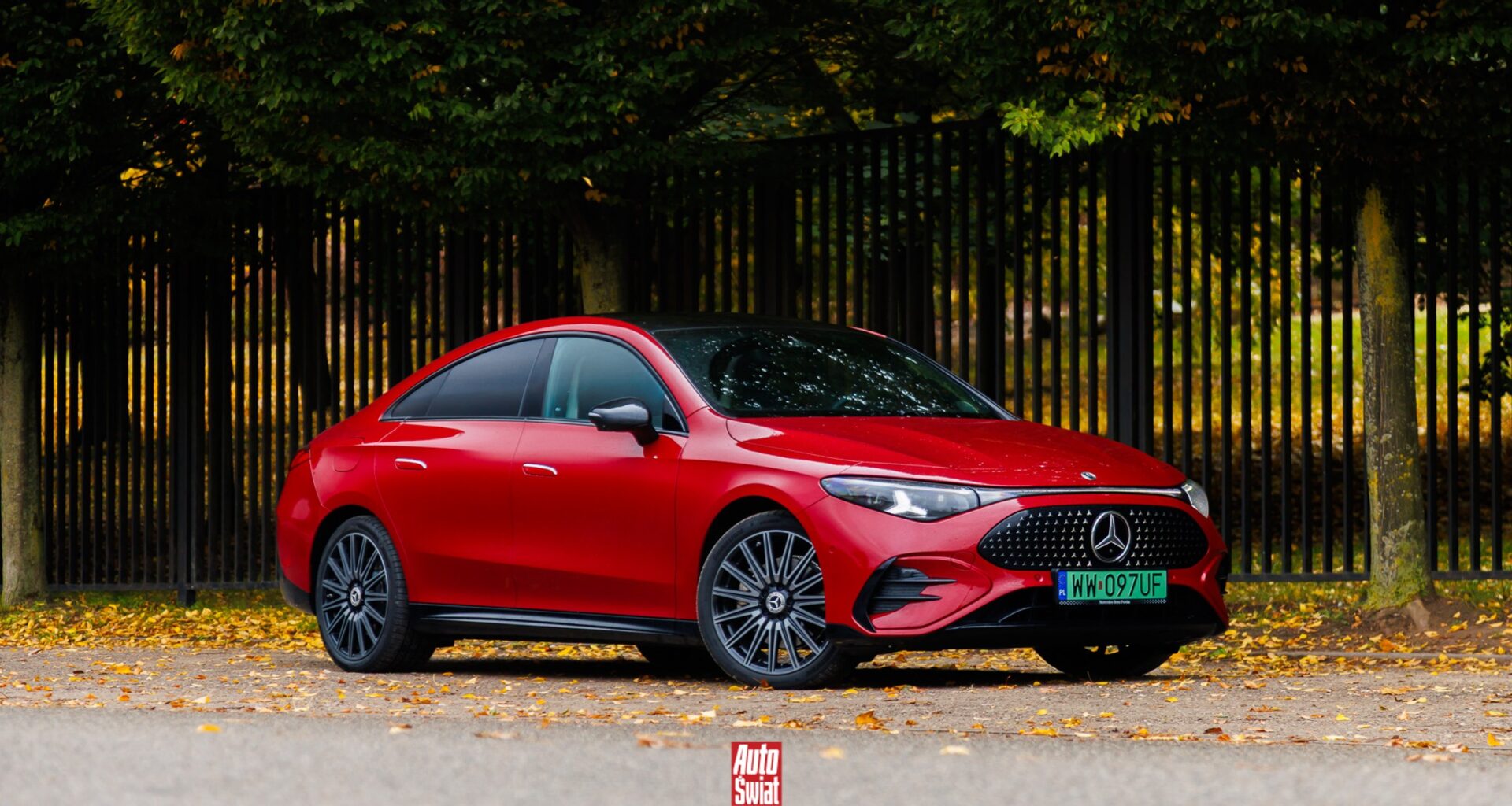 Mercedes CLA 250+ - test, ceny. Sprawdzamy, jaki jest nowy kompakt z Niemiec