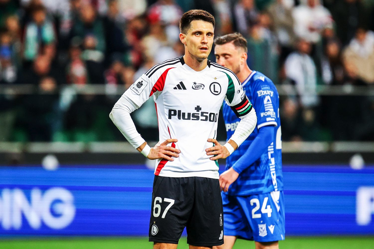 Sceny w Legii Warszawa. Bartosz Kapustka musiał interweniować