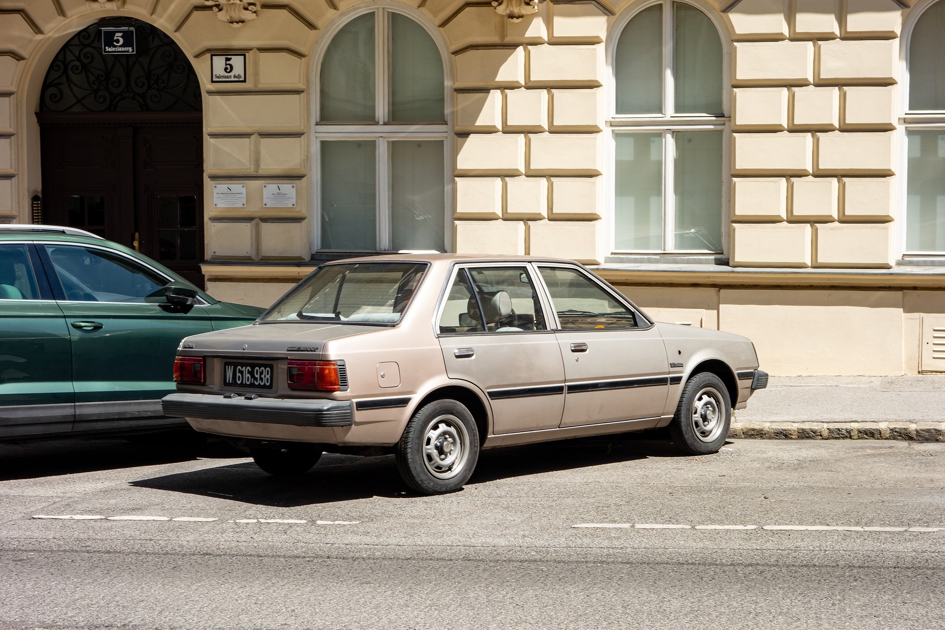 Nissan Suny: hit z Pewexu