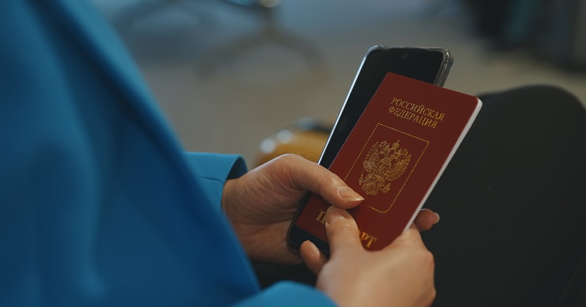 Miał przy sobie 46 rosyjskich paszportów. Zatrzymali tajemniczego Ukraińca