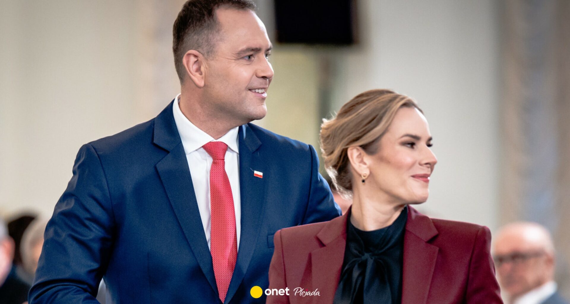 Karol i Marta Nawroccy zapozowali do zdjęcia. Internauci zwrócili uwagę na jedną rzecz